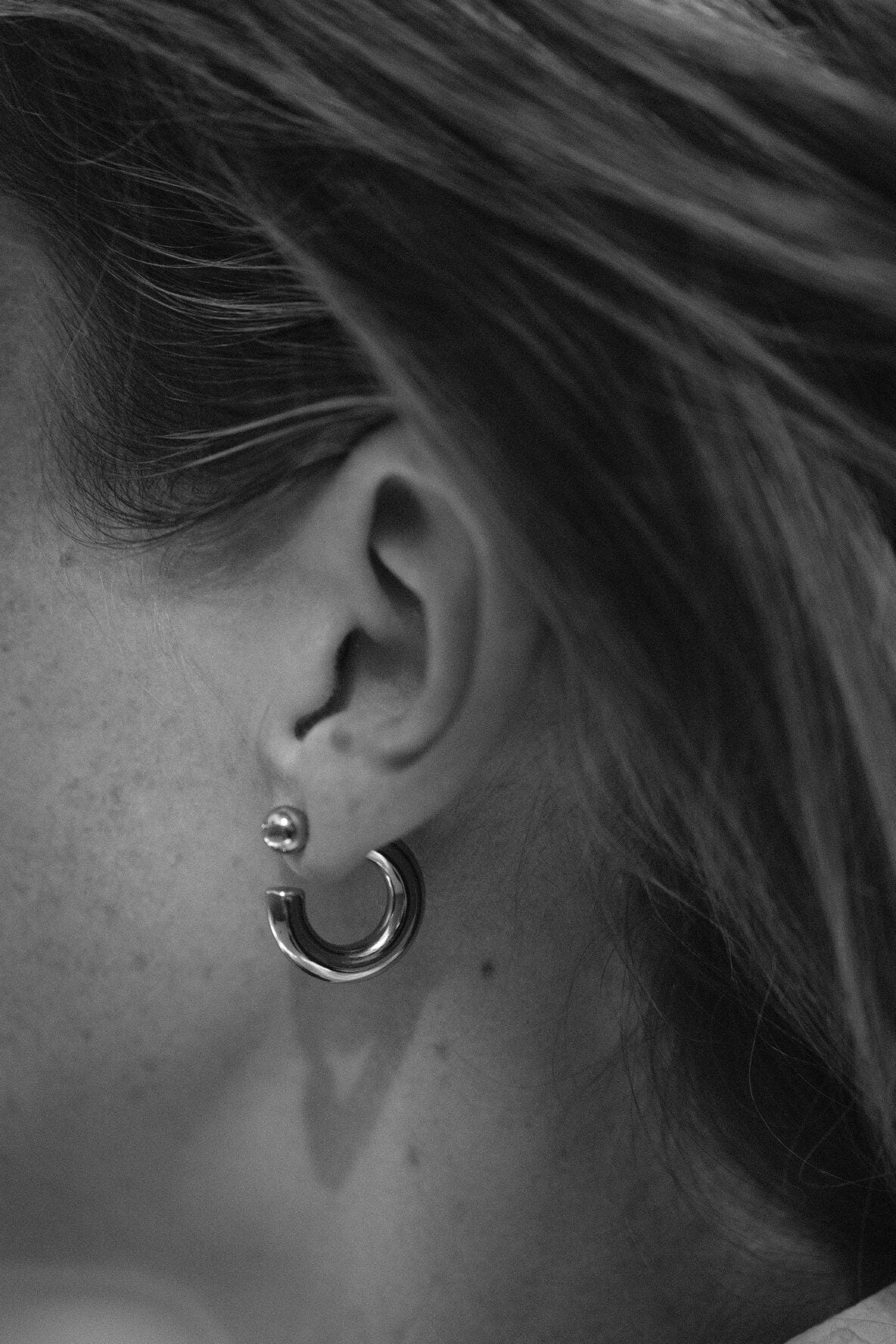 BANDHU - Ohrringe "Hoopdot" Silber