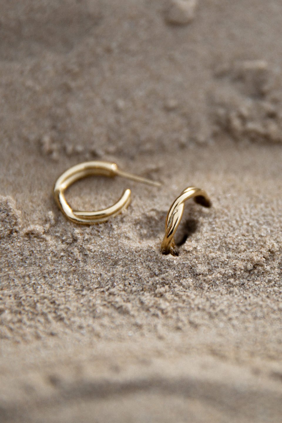 BANDHU - Ohrring "Twine" Gold