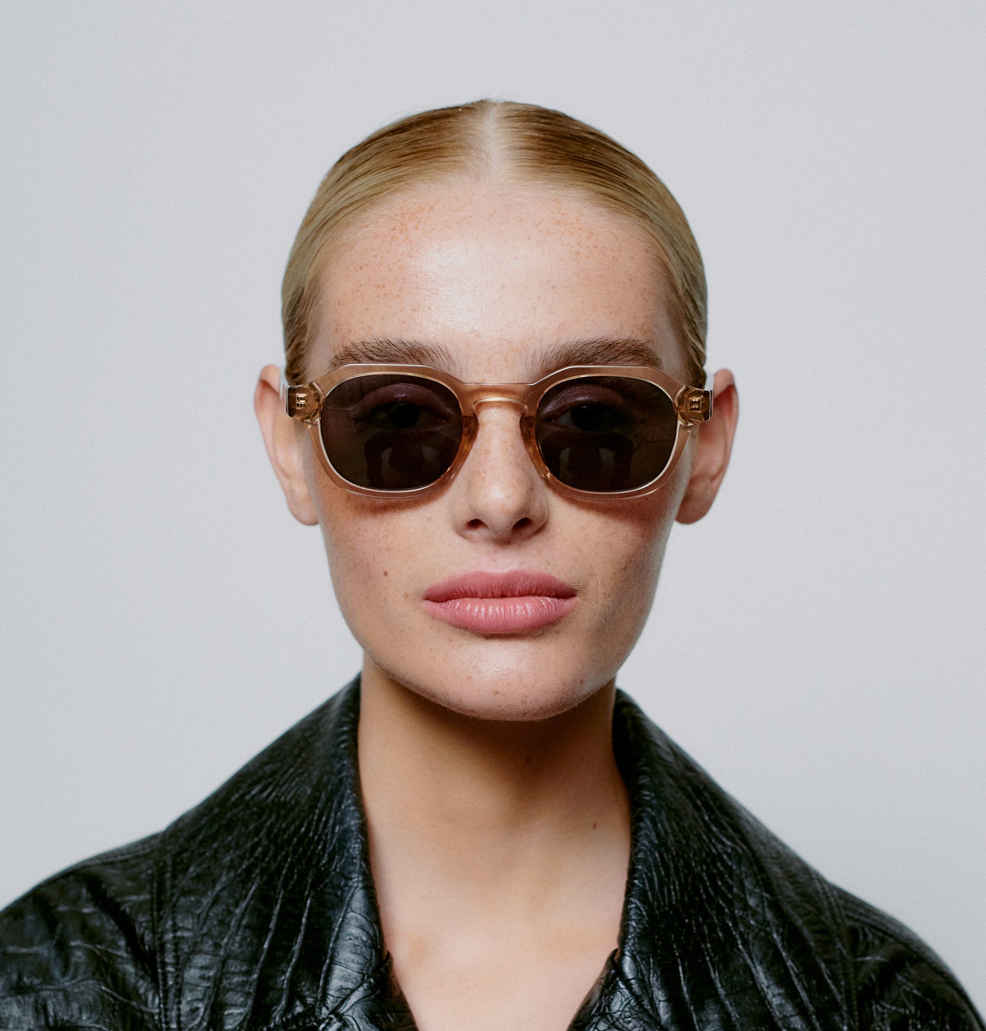 A.KJAERBEDE - Sonnenbrille "Zan" 2318-003 Champagne