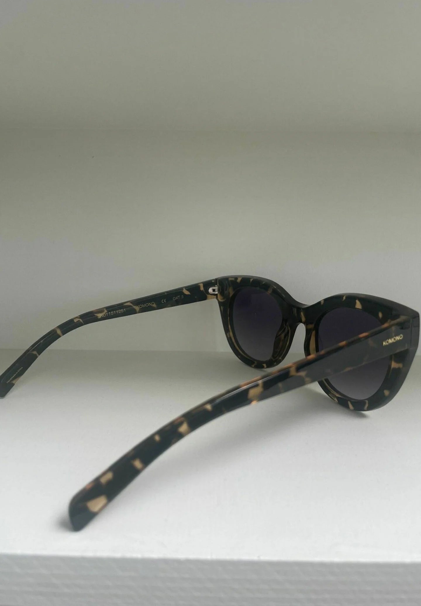 KOMONO - Sonnenbrille Louise, Dark Tortoise