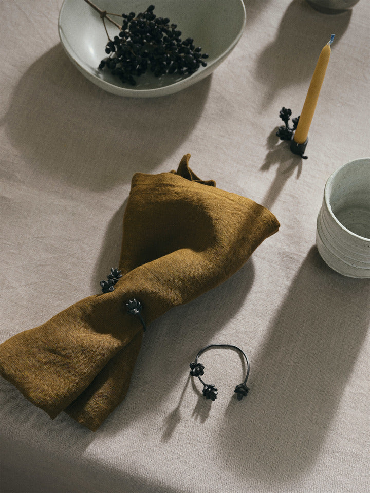FERM LIVING - Serviettenringe "Forest" 4er Set Black Brass