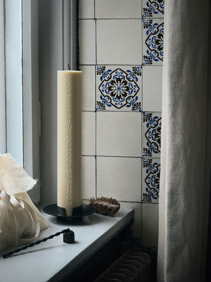 FERM LIVING - Kerzenhalter "Block" Black Brass