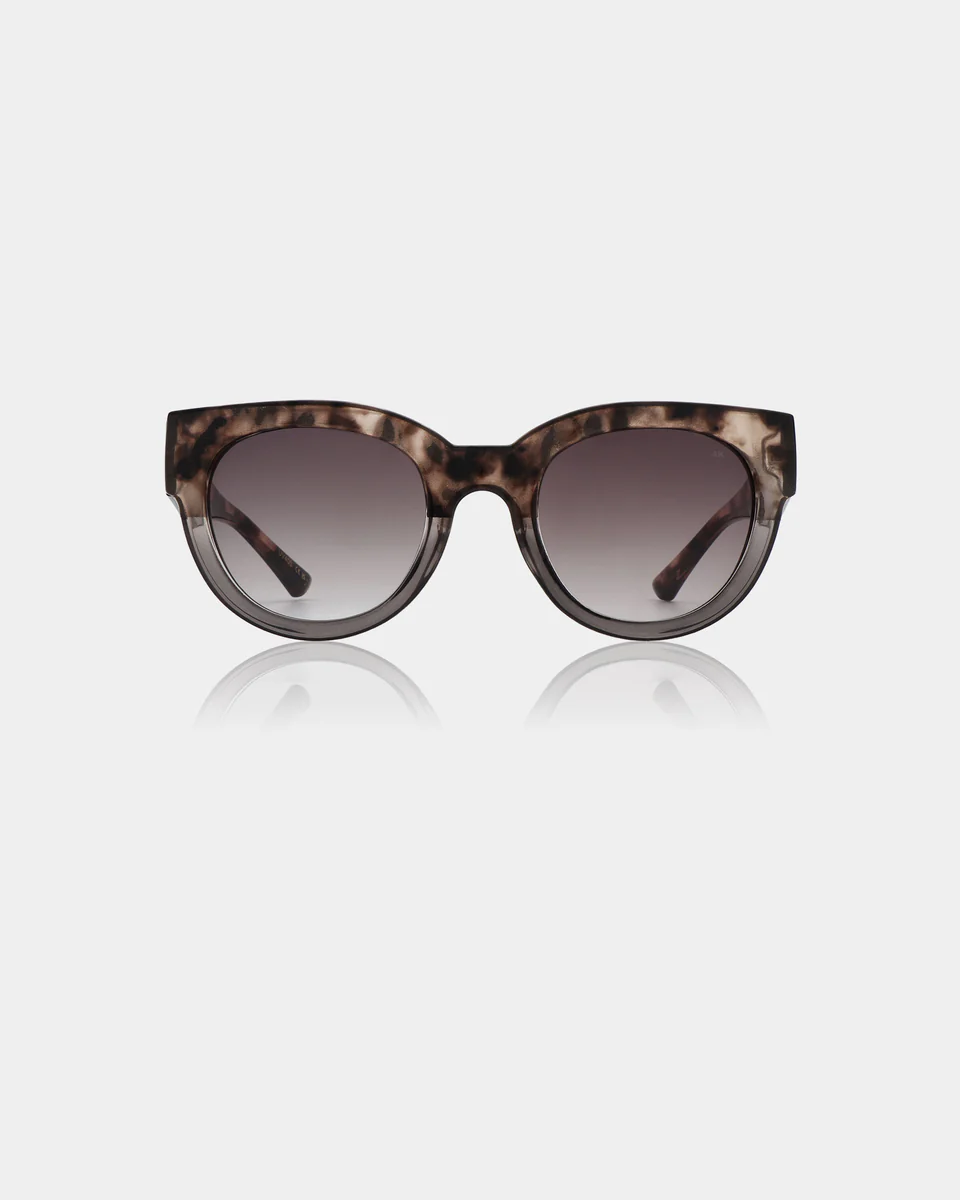 A. Kjaerbede - Sonnenbrille "Lilly - KL2215-012" Coquina