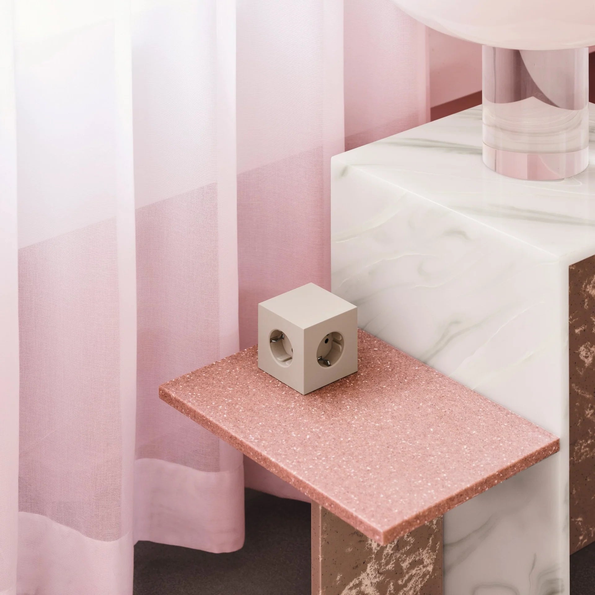 AVOLT - Steckdosenleiste "Square 1" USBC sand