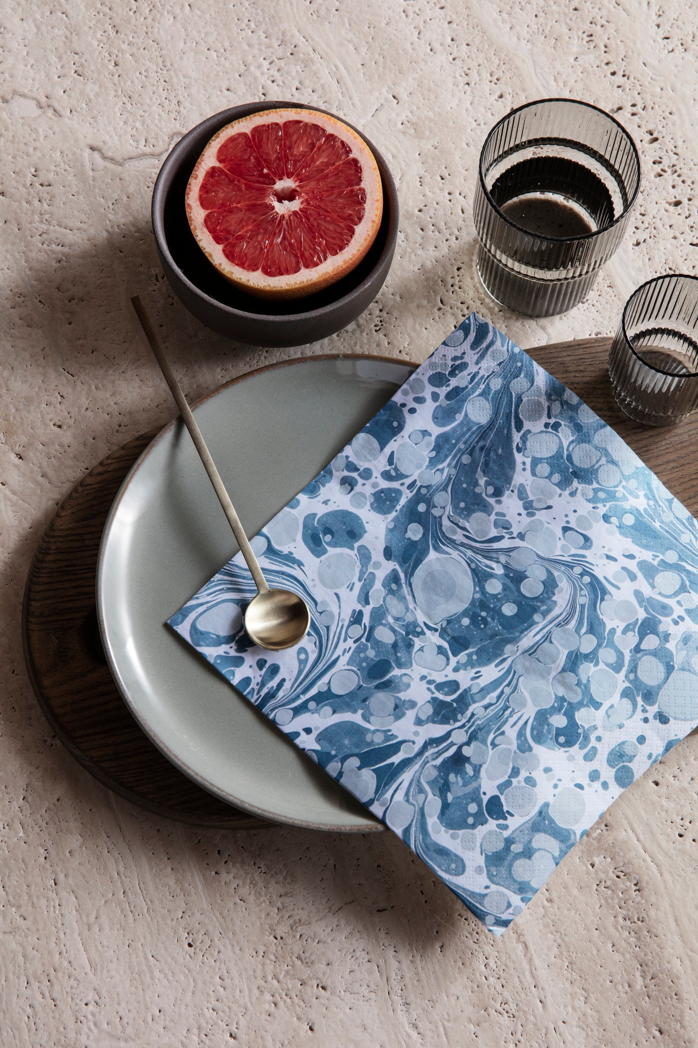 FERM LIVING - Glas "Ripple" 4er Set Smoked Grey - - No59 Conceptstore Cologne