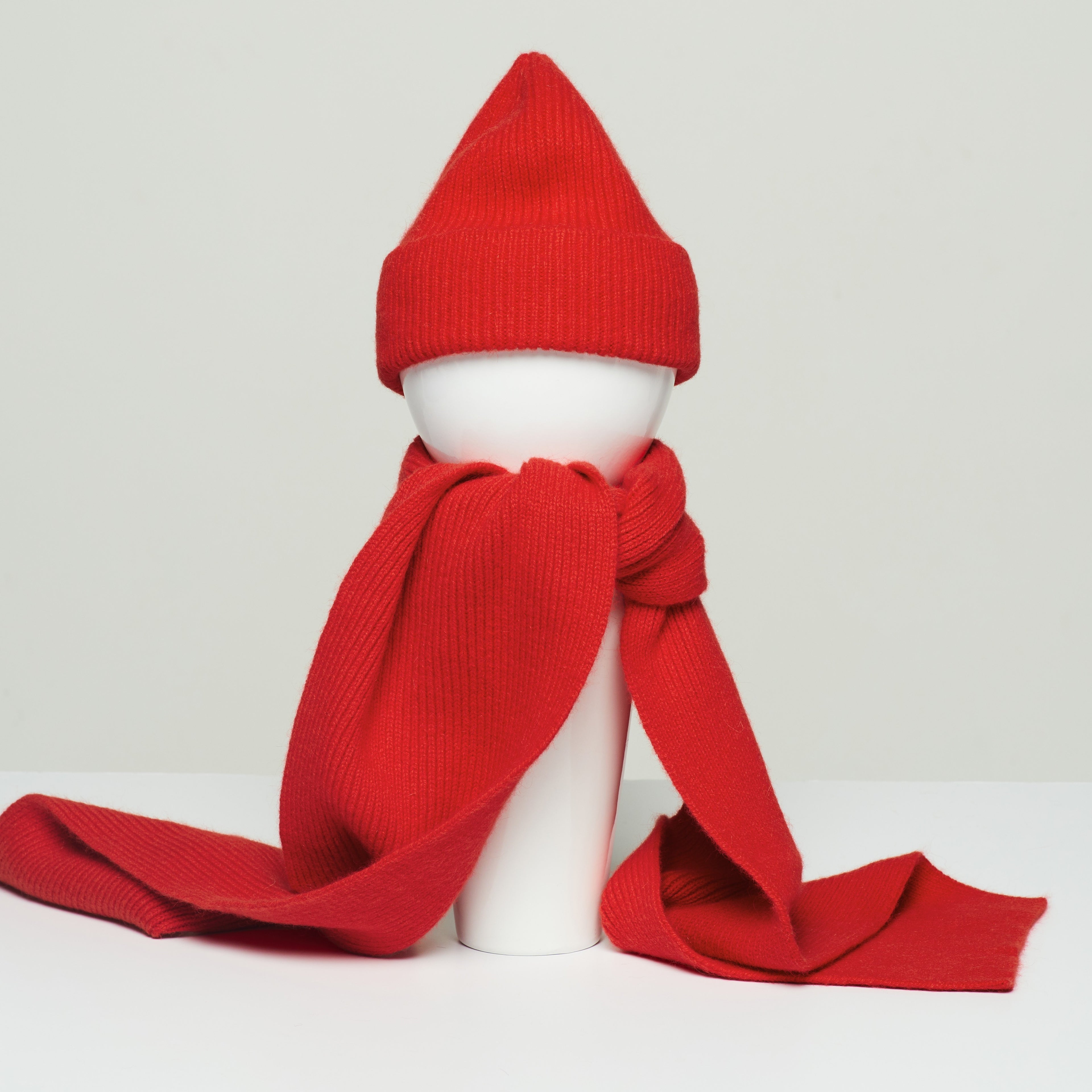 LE BONNET - Strickschal Crimson