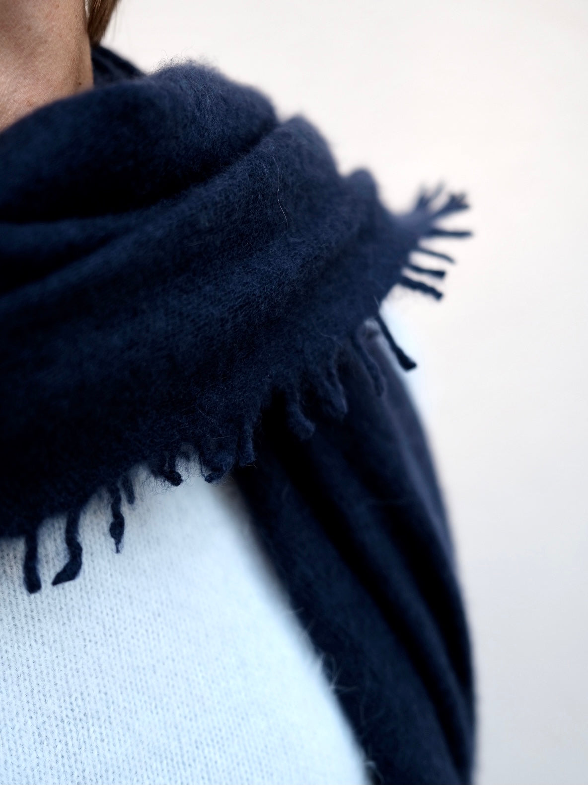 PUR SCHOEN - Kaschmirschal "246-9940" in Navy Blue - - No59 Conceptstore Cologne