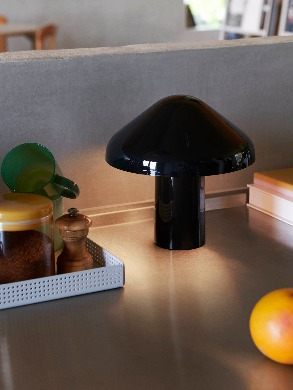 HAY - Lampe "Pao Portable" Soft Black - - No59 Conceptstore Cologne