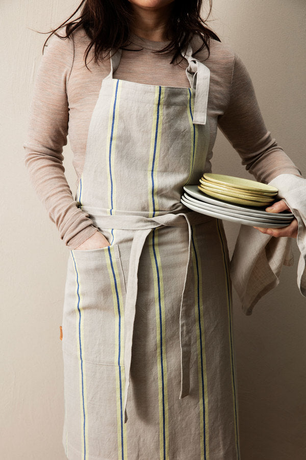 FERM LIVING - Küchenschürze "Hale Apron" Oyster/Lemon/Bright Blue