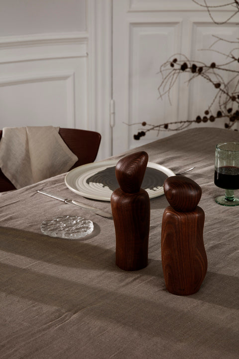 FERM LIVING - Pfeffermühle "Pebble Grinder" Dark Brown