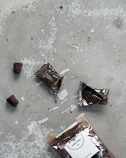 Nicolas Vahe - Cocoa truffles, caramel &amp; crunch, &quot;106300701&quot;
