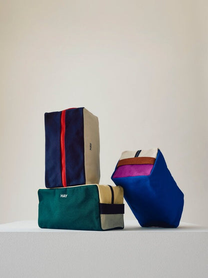 HAY - Multi Wash Bag Medium, Electric blue multi