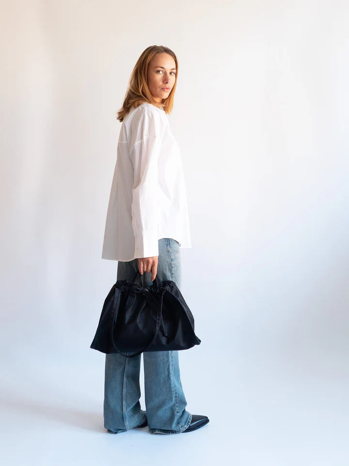 HVISK - Handle Bag &quot;SAGE MEDIUM MATTE TWILL&quot; Black