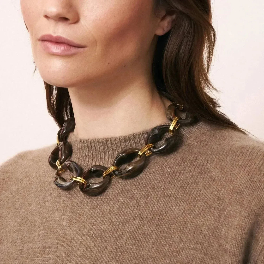 Vanessa Baroni - Small Turtle Necklace Short, VB2554DBM, Dark brown marble