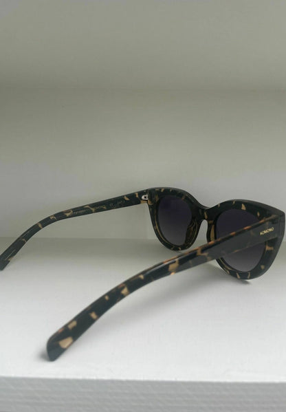 KOMONO - Sonnenbrille Louise, Dark Tortoise