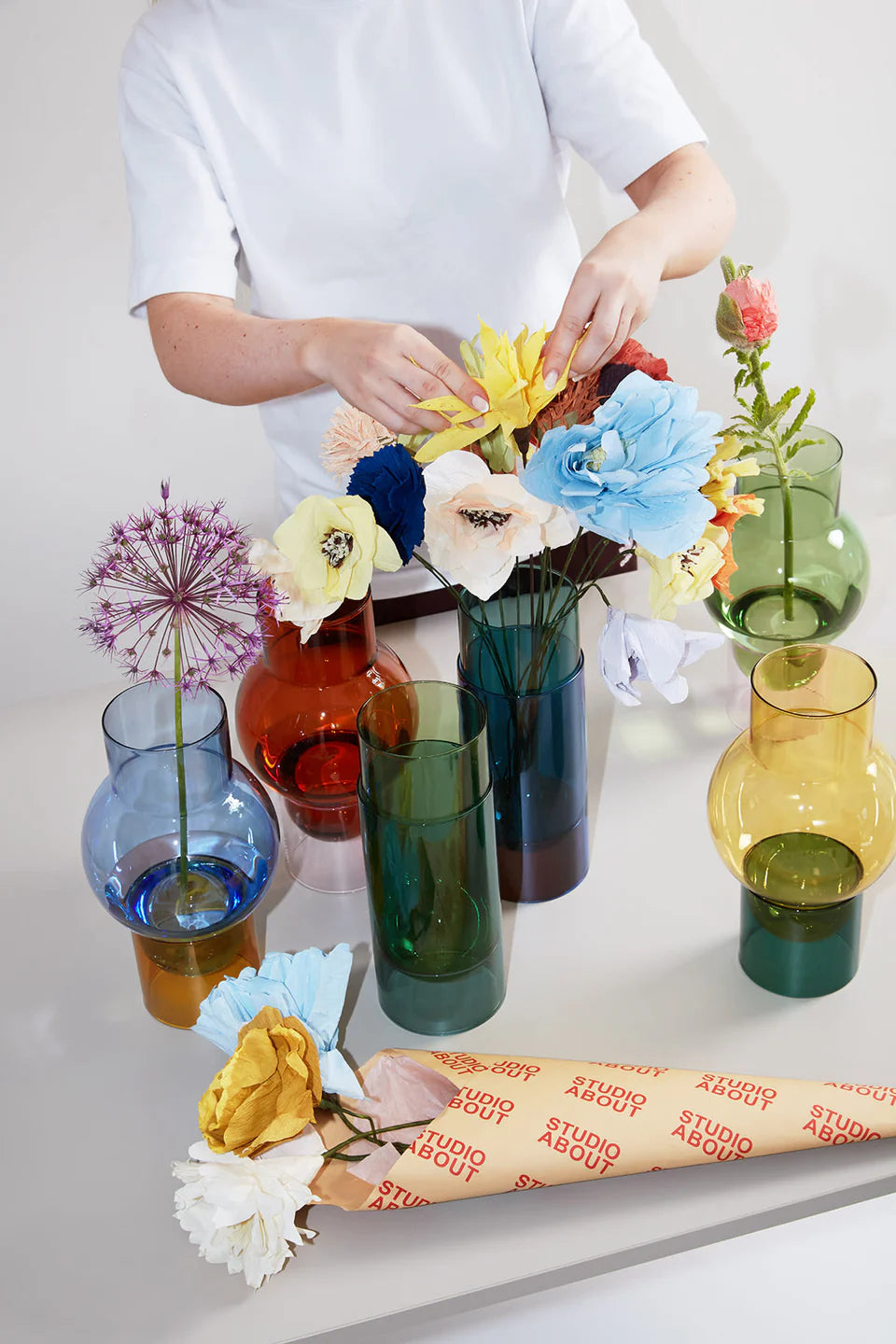 STUDIO ABOUT - PAPER FLOWER BOUQUET, 8 PCS, SORRY8