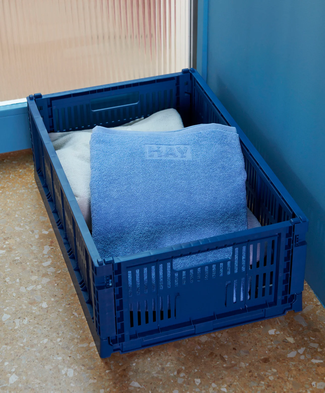 HAY - Stapelkiste "Colour Crate" 19cm Dunkelblau